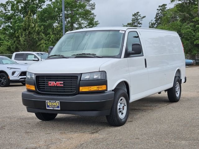 2026 GMC Savana 2500 Ext WB's photo