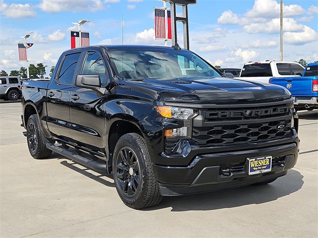 2023 Chevrolet Silverado 1500 Custom photo 3
