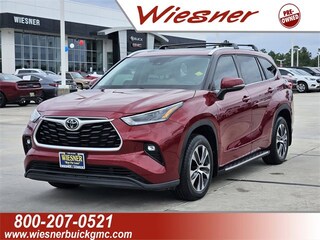 2021 Toyota Highlander XLE for Sale near The Woodlands, TX, at Wiesner Buick GMC
