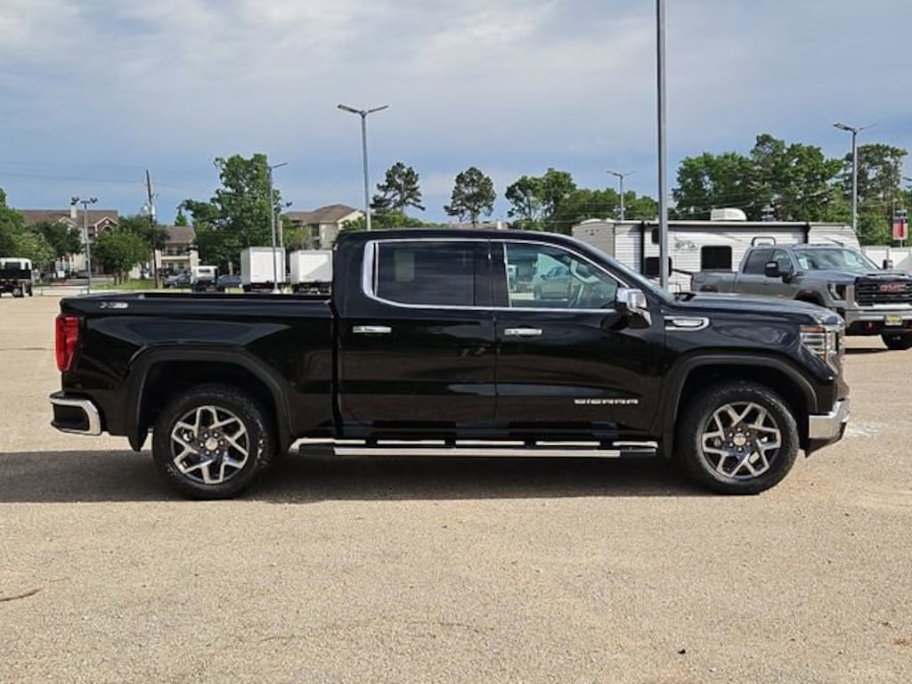 New 2026 GMC Sierra 1500 SLT Truck