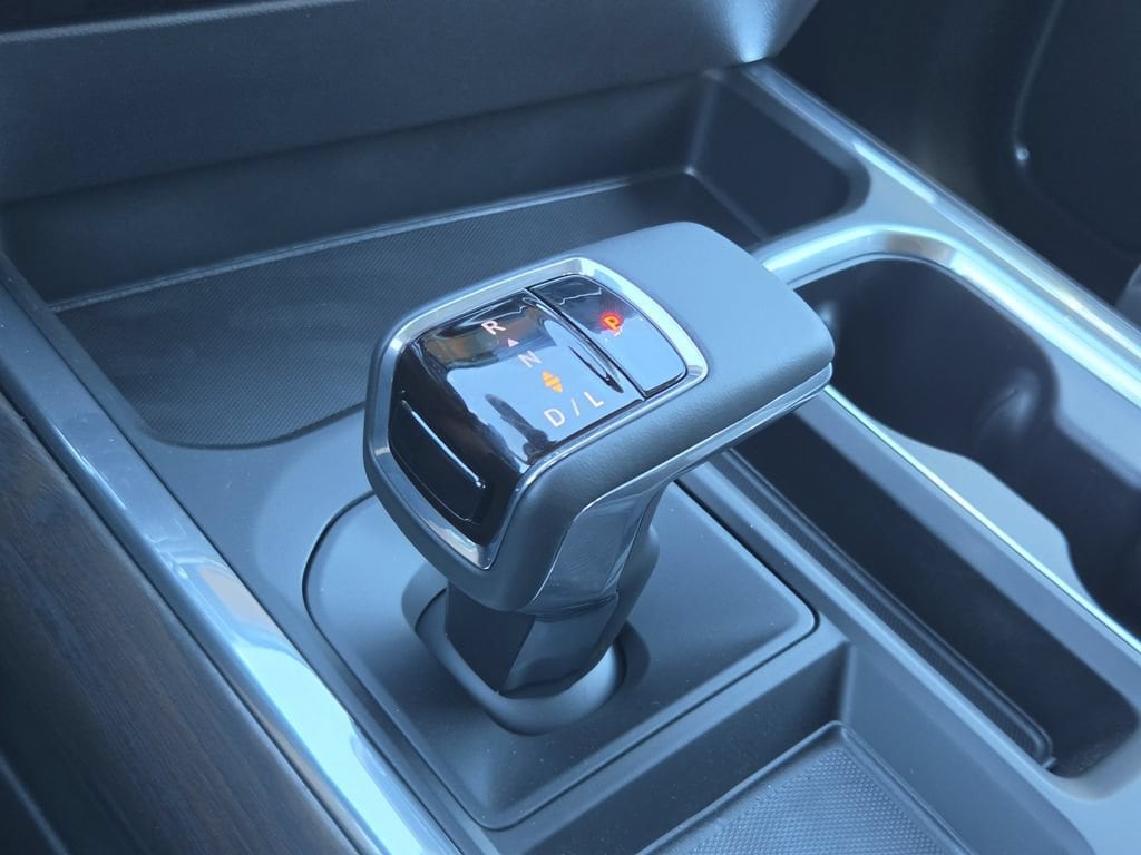 2026 GMC Sierra 1500 SLT - Photo 18