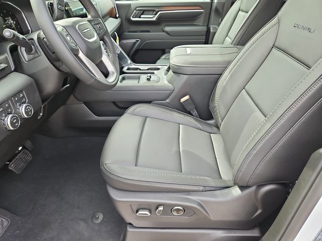 2026 GMC Sierra 3500HD Denali - Photo 11