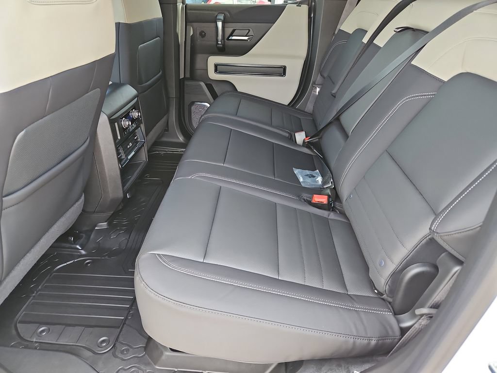 2026 GMC HUMMER EV 2X - Photo 12