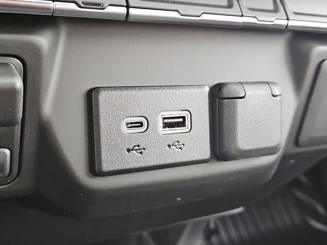 2026 GMC Sierra 2500HD Pro - Photo 18