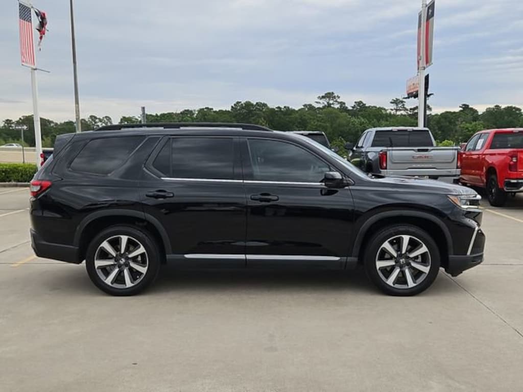Used 2025 Honda Pilot Touring