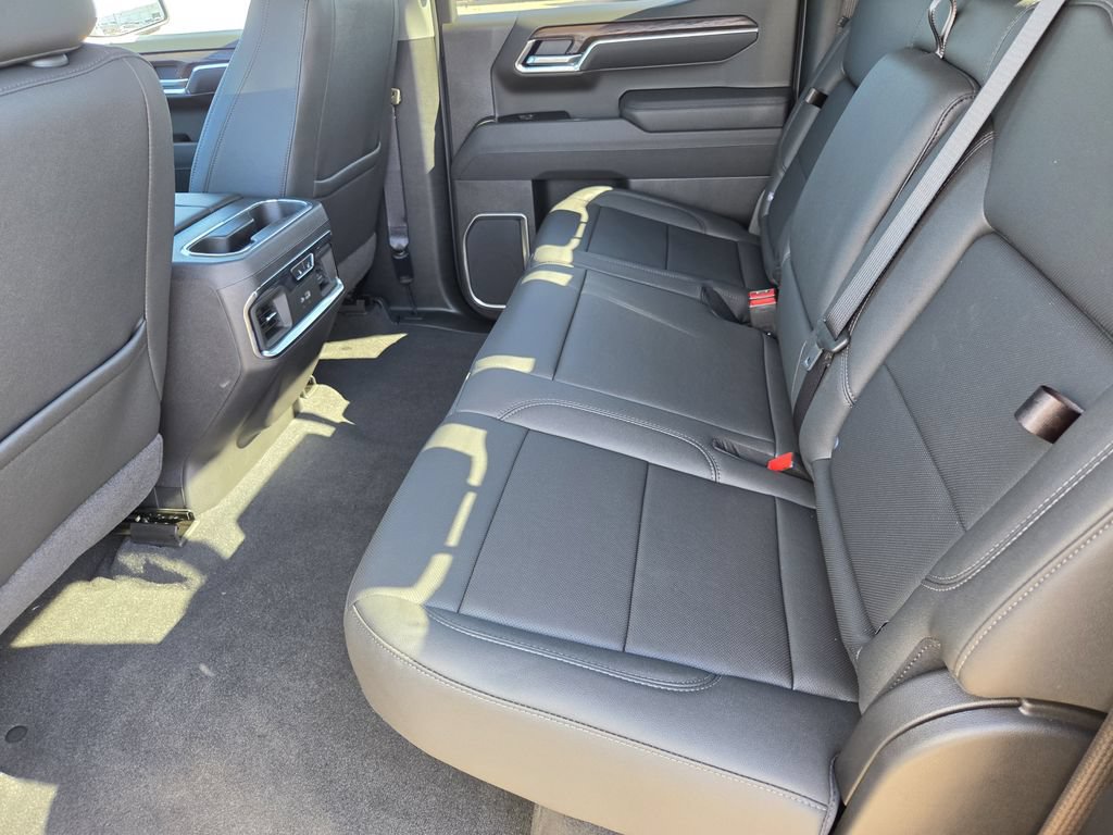 2026 GMC Sierra 1500 SLT - Photo 13