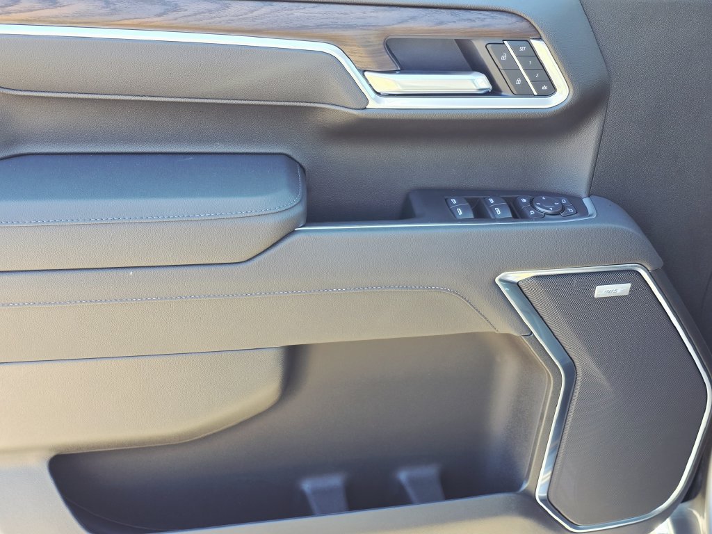 2026 GMC Sierra 1500 SLT - Photo 10