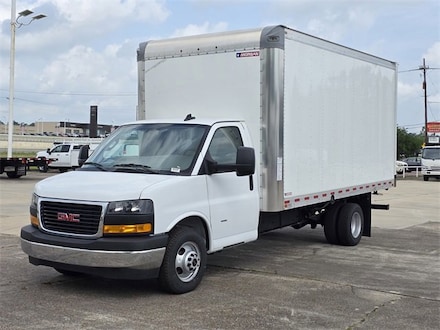 2024 GMC Savana Cutaway 3500 1WT Cutaway Van