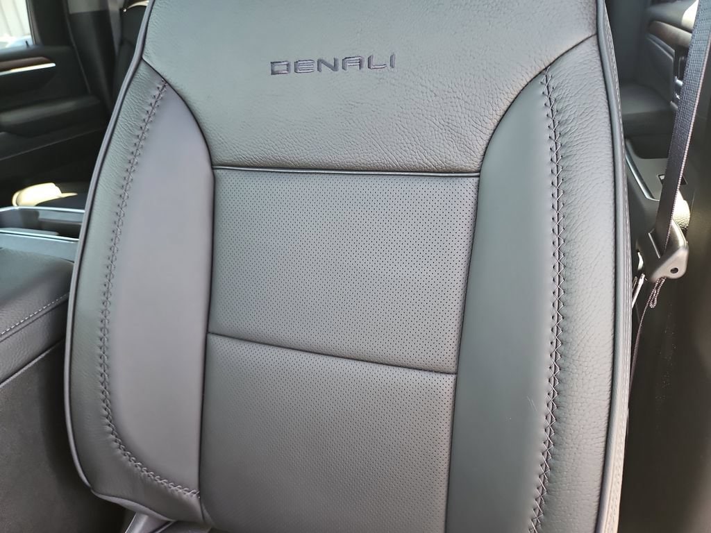 2026 GMC Sierra 2500HD Denali - Photo 12