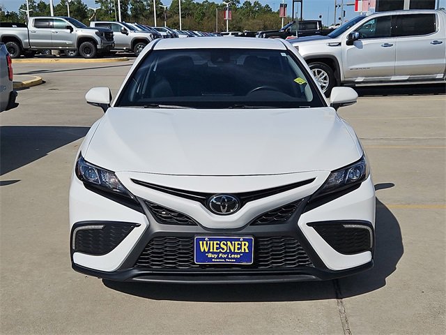 2024 Toyota Camry SE photo 2