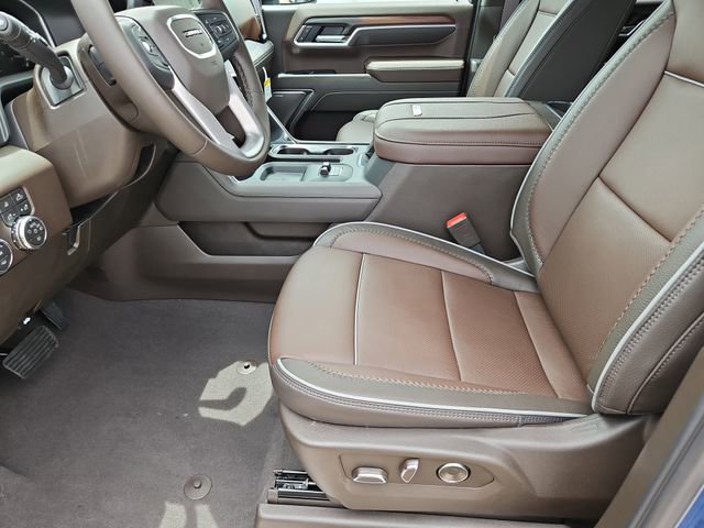 2026 GMC Sierra 3500HD Denali - Photo 10