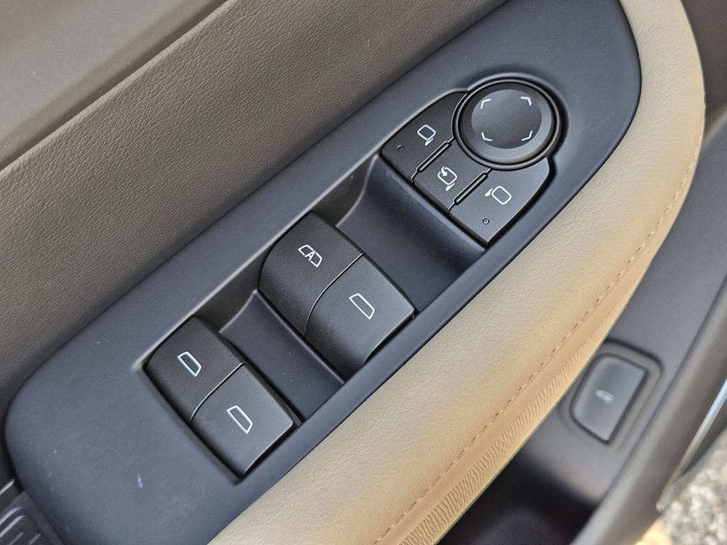 2026 Buick Enclave Preferred - Photo 19