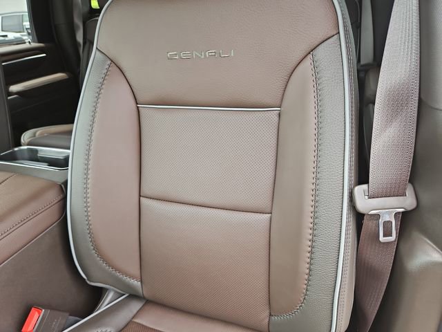2026 GMC Sierra 3500HD Denali - Photo 12