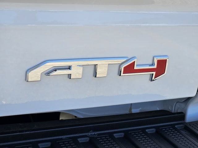 2026 GMC Sierra 1500 AT4 - Photo 8