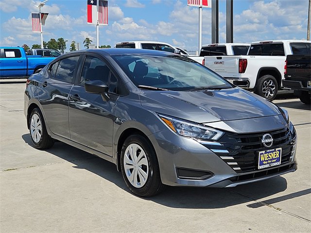 2025 Nissan Versa 1.6 S photo 3