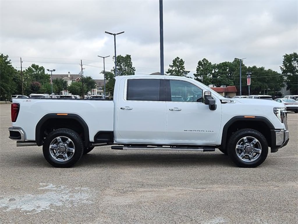 New 2025 GMC Sierra 2500 HD SLT Truck