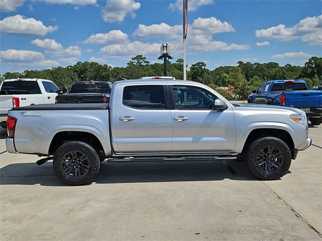 2022 Toyota Tacoma SR5 photo 4