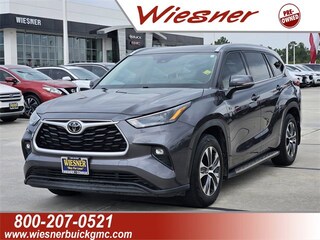 New 2022 Toyota Highlander XLE for Sale in Conroe, TX, at Wiesner Buick GMC