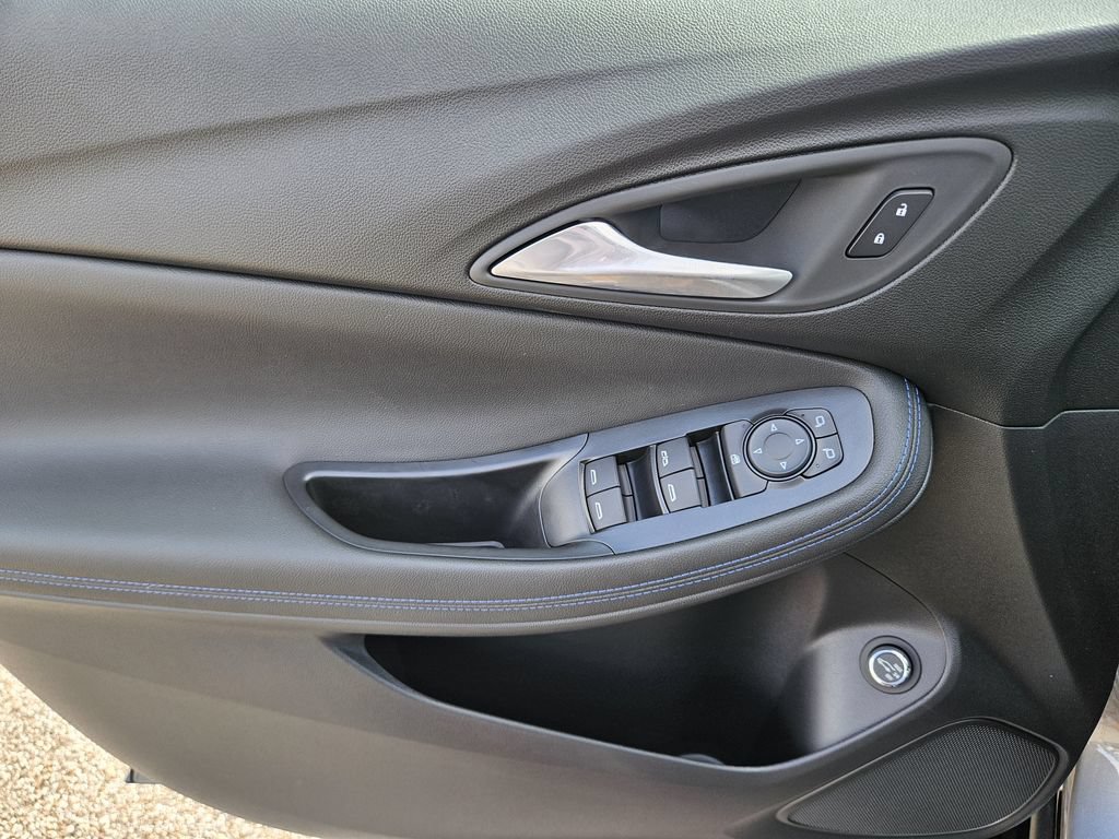 2026 Buick Encore GX Sport Touring - Photo 10