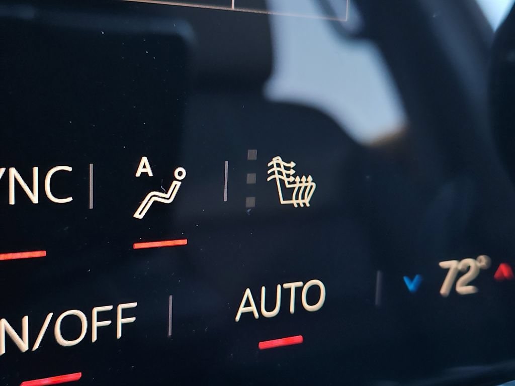 2026 GMC Acadia Elevation - Photo 19