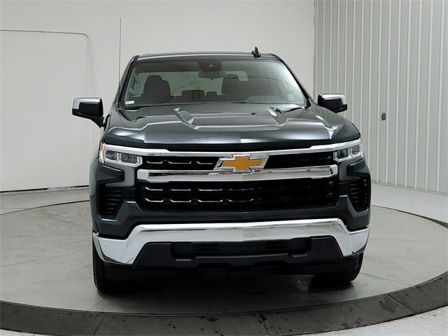 Used 2025 Chevrolet Silverado 1500 LT with VIN 3GCPACED9SG175001 for sale in Savannah, TN