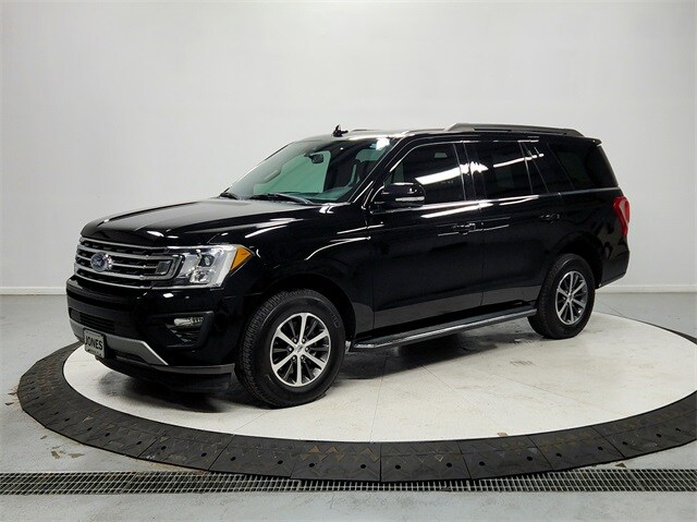 2020 Ford Expedition XLT photo 2