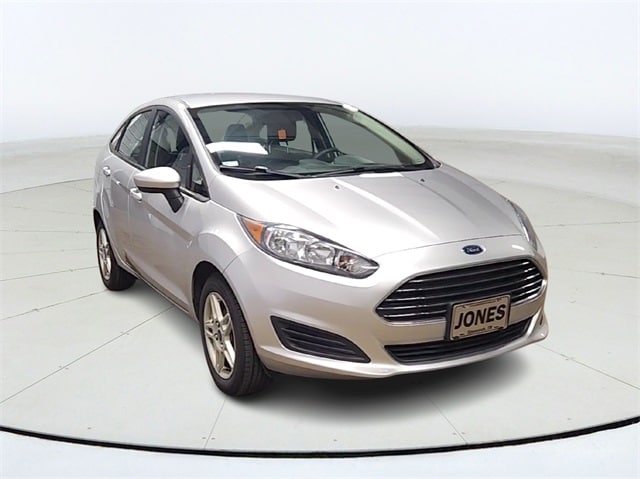 Used 2018 Ford Fiesta SE with VIN 3FADP4BJ5JM138468 for sale in Savannah, TN