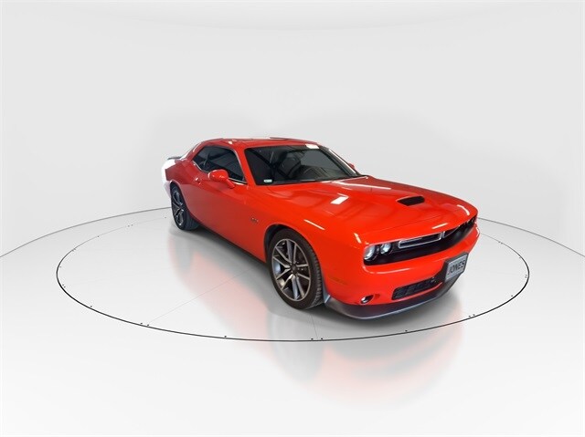 2023 Dodge Challenger R/T photo 2