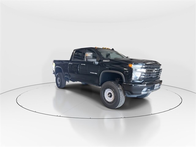 2022 Chevrolet Silverado 3500HD High Country photo 2