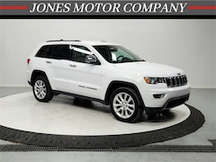 Lease a  2017 Jeep Grand Cherokee Limited RWD SUV in Savannah, TN