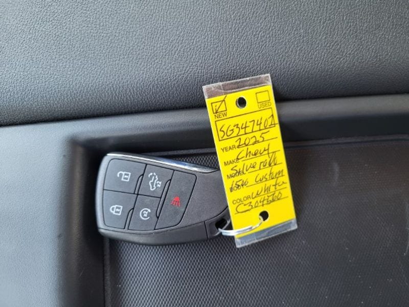 2025 Chevrolet Silverado 1500 Custom - Photo 28