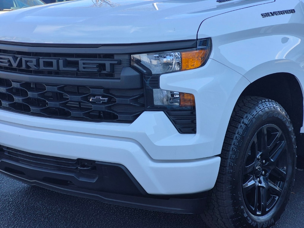 2026 Chevrolet Silverado 1500 Custom - Photo 10