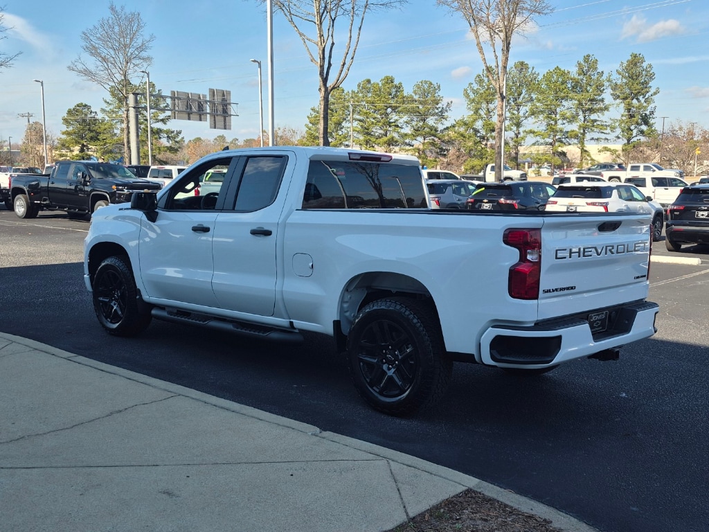 2026 Chevrolet Silverado 1500 Custom - Photo 8