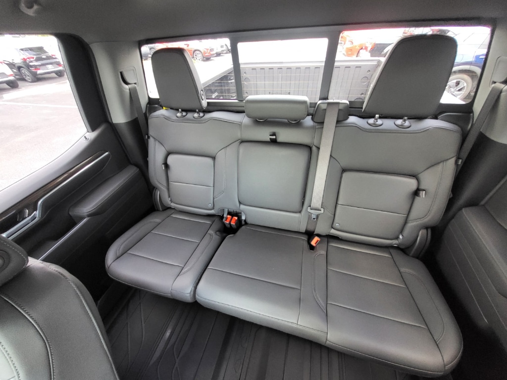 2026 Chevrolet Silverado 1500 LT - Photo 13