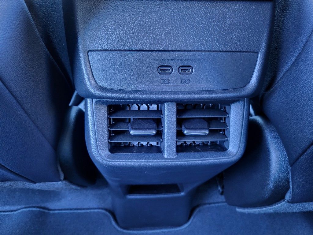 2026 Chevrolet Equinox LT - Photo 18