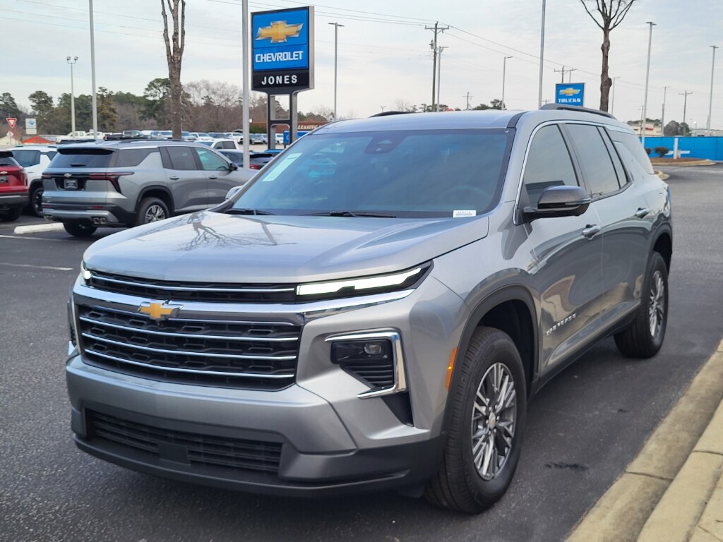 2026 Chevrolet Traverse LT - Photo 8