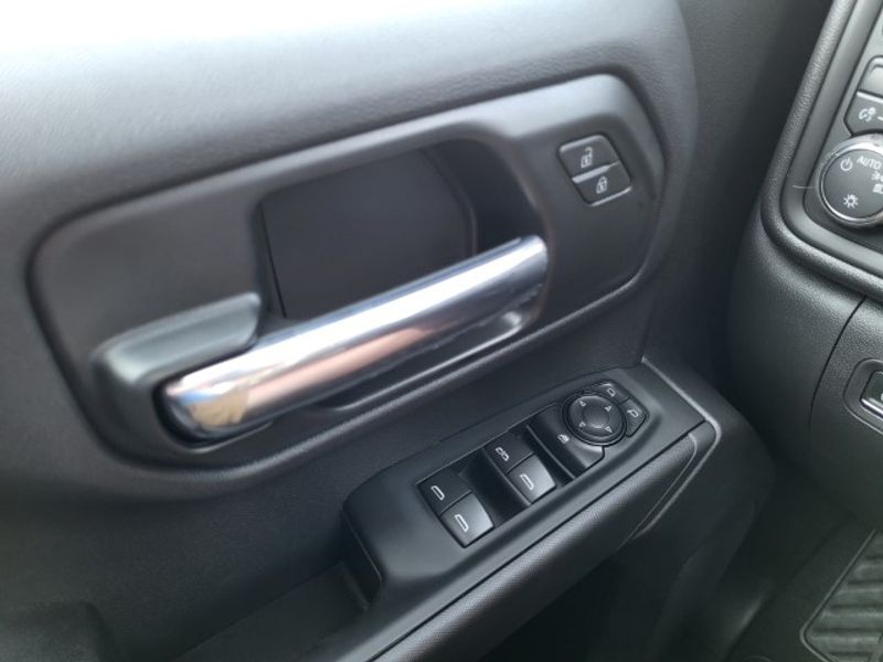 2025 Chevrolet Silverado 1500 Custom - Photo 26