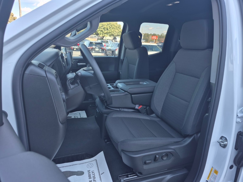 2026 Chevrolet Silverado 1500 Custom - Photo 14