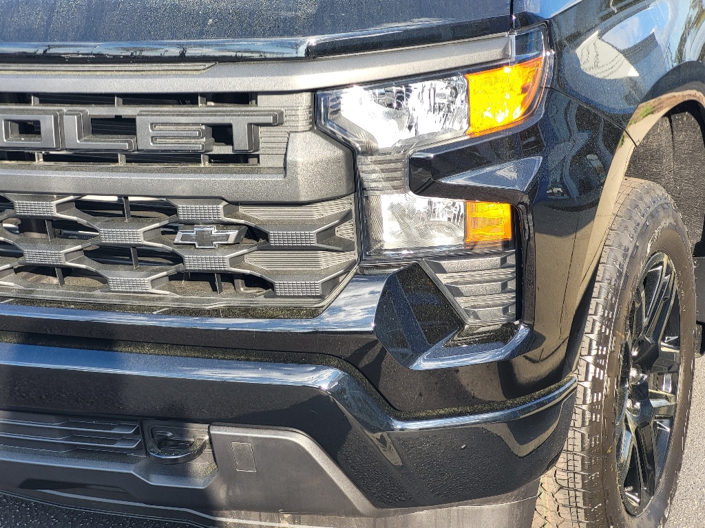 2026 Chevrolet Silverado 1500 Custom - Photo 9