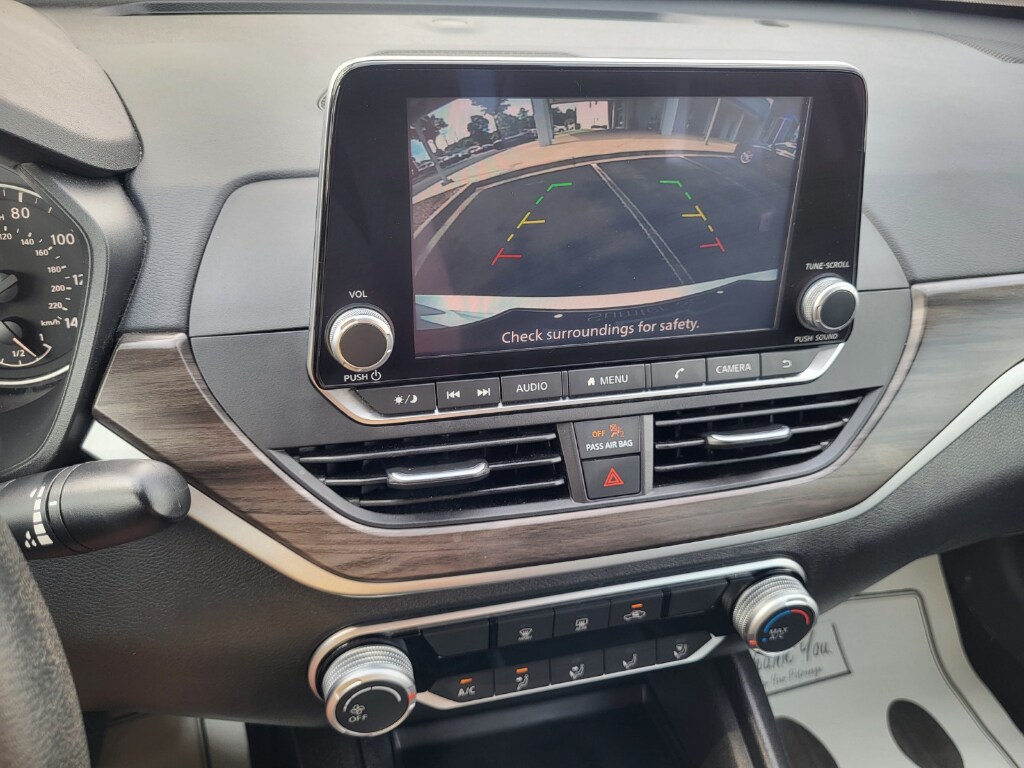 2025 Nissan Altima SV - Photo 17