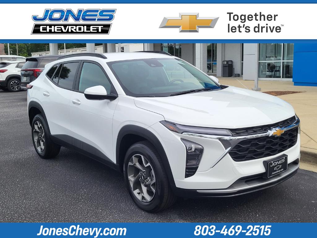 2025 Chevrolet Trax LT's photo