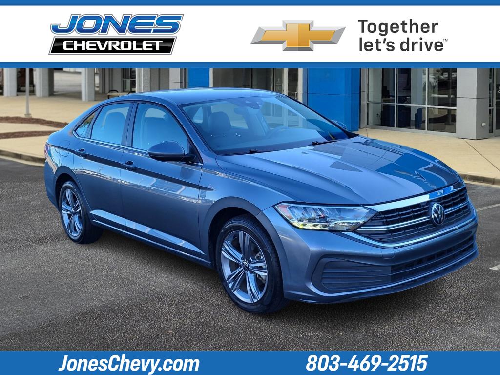 2024 Volkswagen Jetta SE's photo