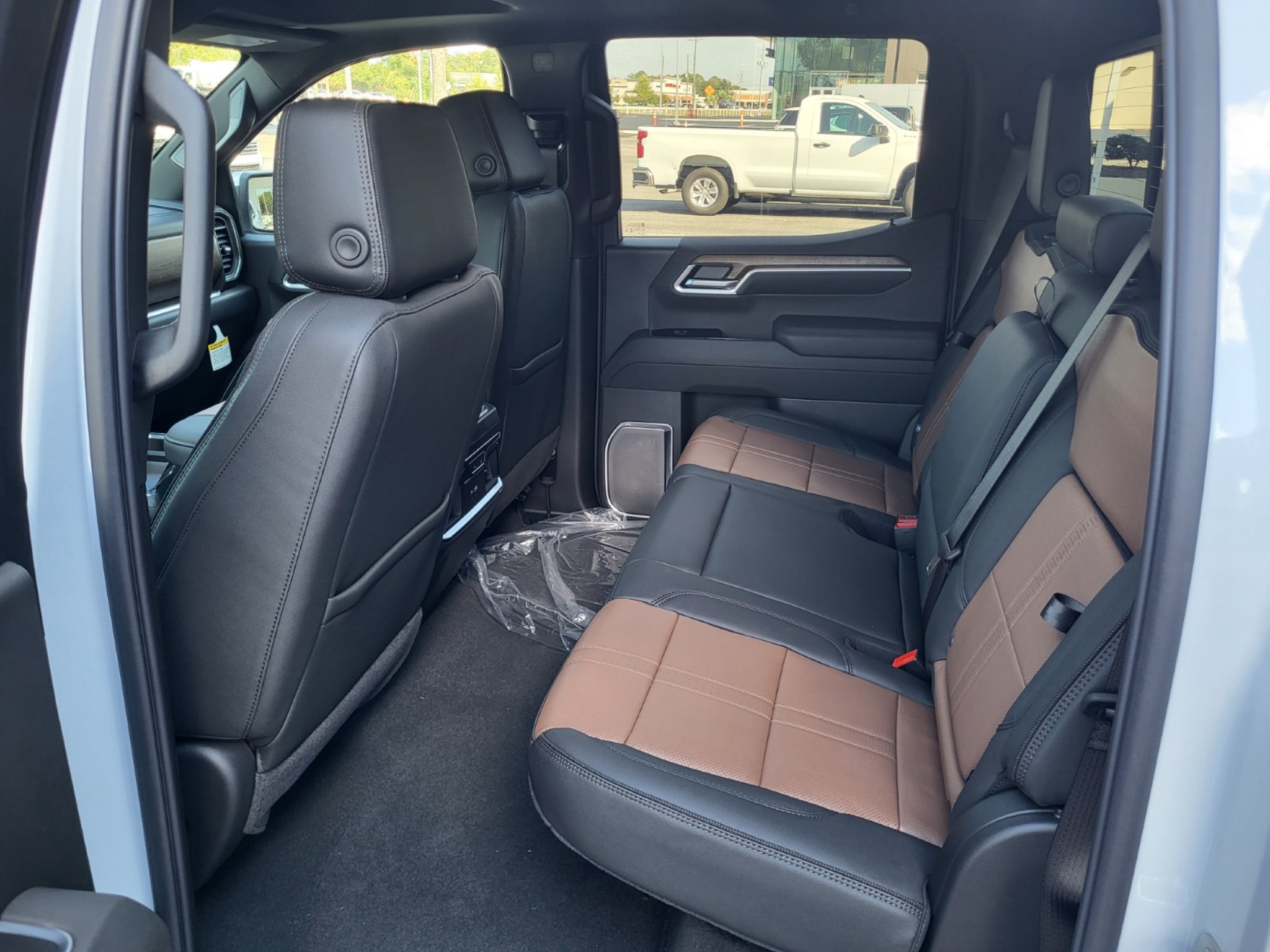 2026 Chevrolet Silverado 1500 High Country - Photo 15