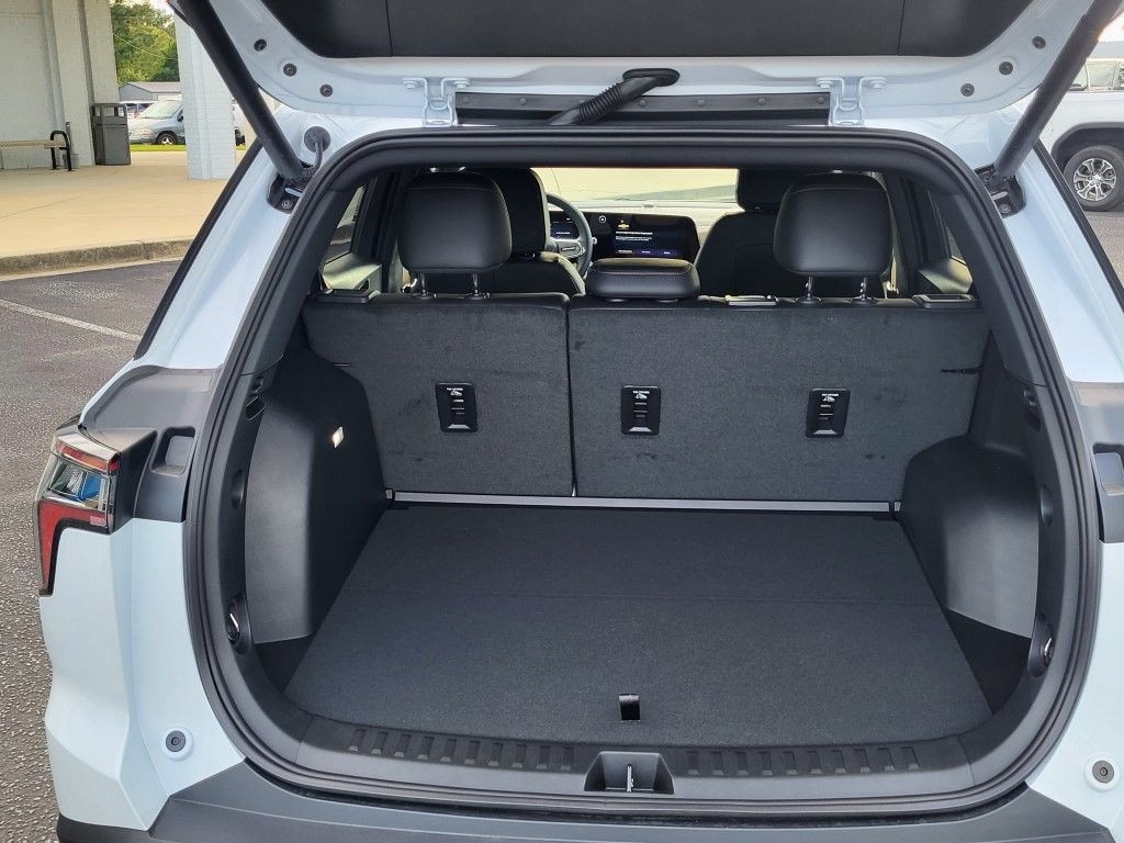 New 2026 Chevrolet Equinox Activ SUV