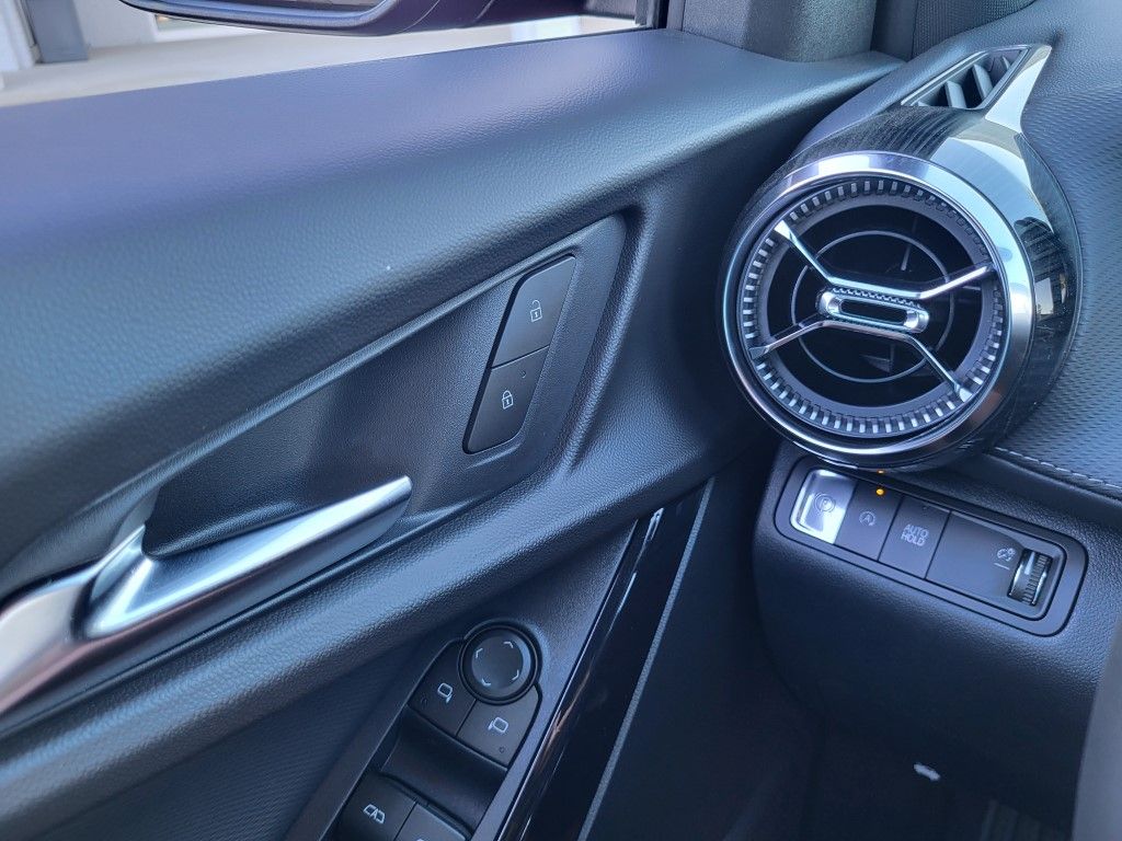 2026 Chevrolet Equinox LT - Photo 27