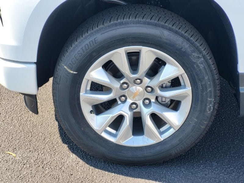 2025 Chevrolet Silverado 1500 Custom - Photo 10