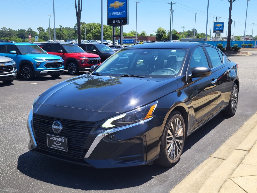 2025 Nissan Altima SV - Photo 7