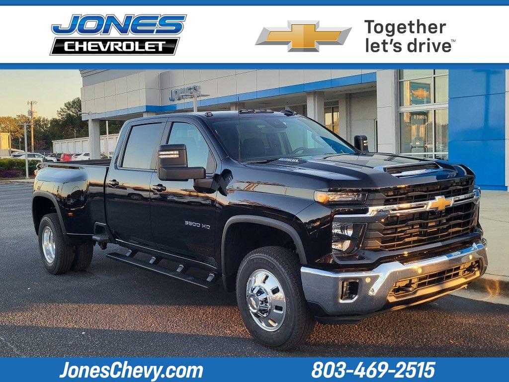 2026 Chevrolet Silverado 3500HD LT's photo