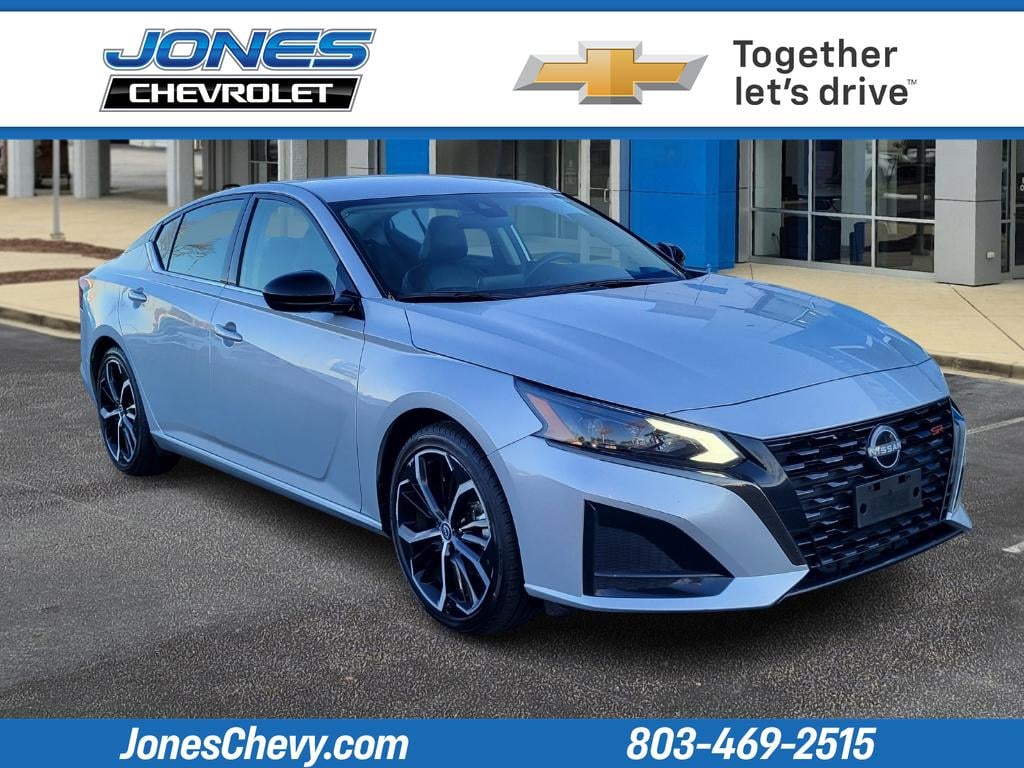 Used 2024 Nissan Altima 2.5 SR