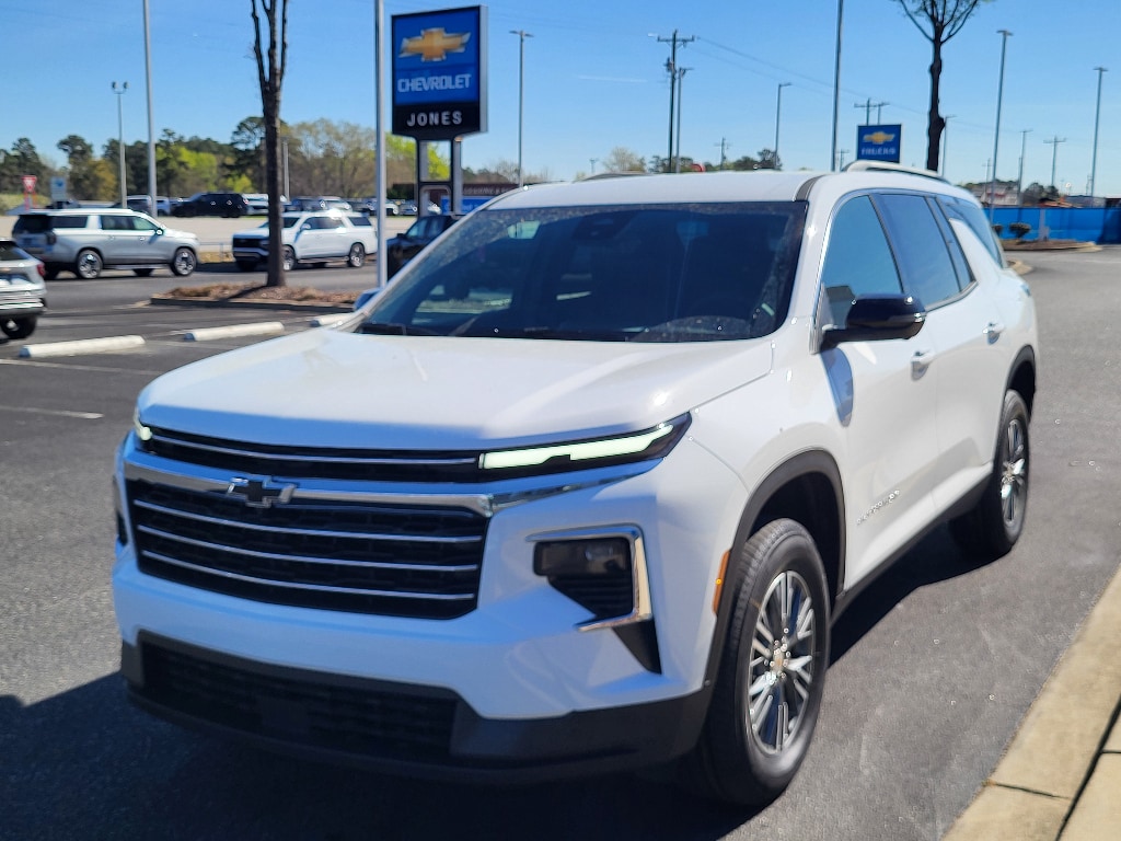 2026 Chevrolet Traverse LT - Photo 8